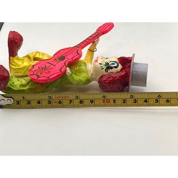 Vintage Stiff Fabric Paper Mache Guitar Playing Clown 5.5" Tall Made in Mexico - Picture 3 of 4